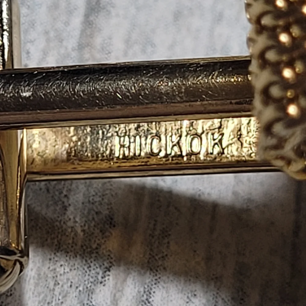 Vintage HICKOK Wrap around Cuff Links & Tie Pin Set.